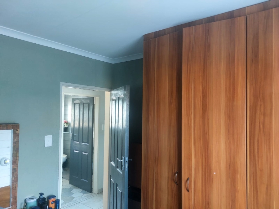 3 Bedroom Property for Sale in Waterkloof Hill Estate North West